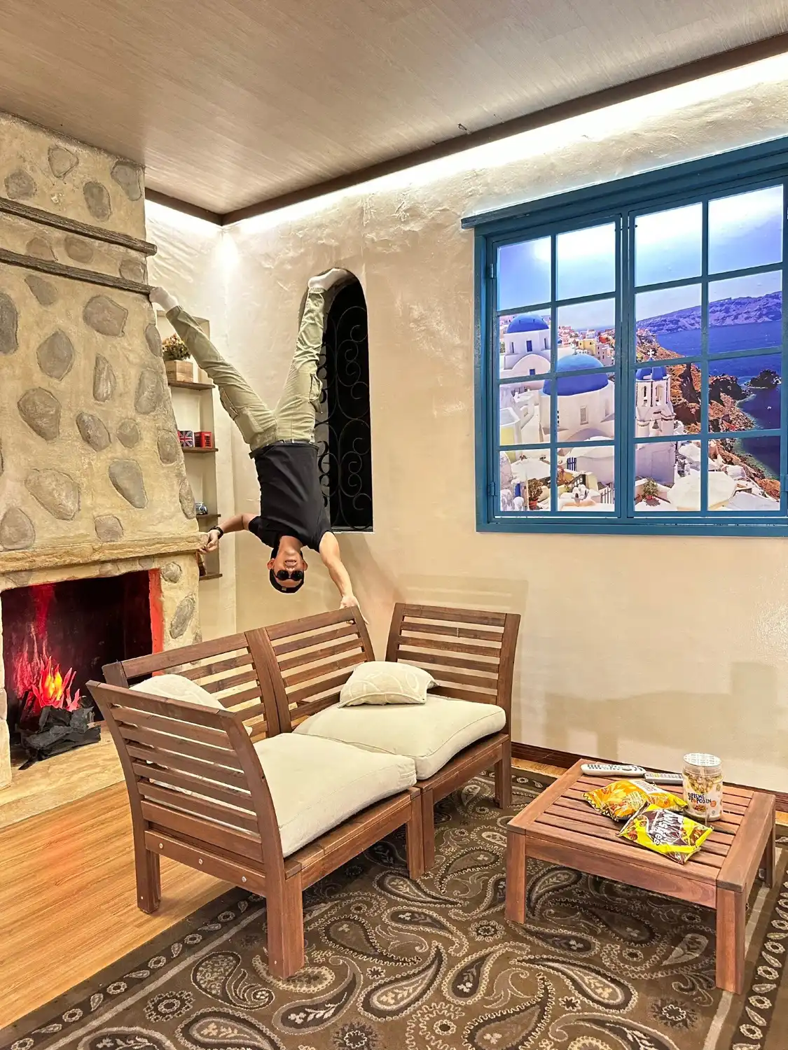 Hotels near Upside Down Museum