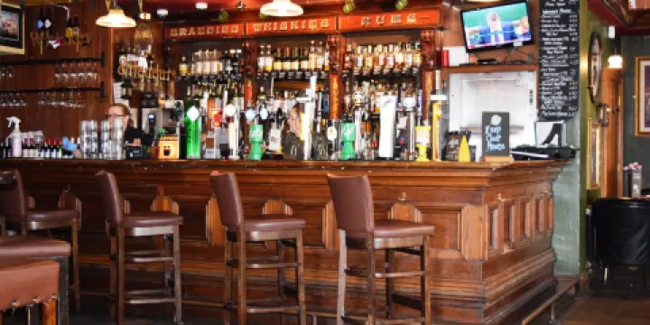 McHughs Bar & Restaurant