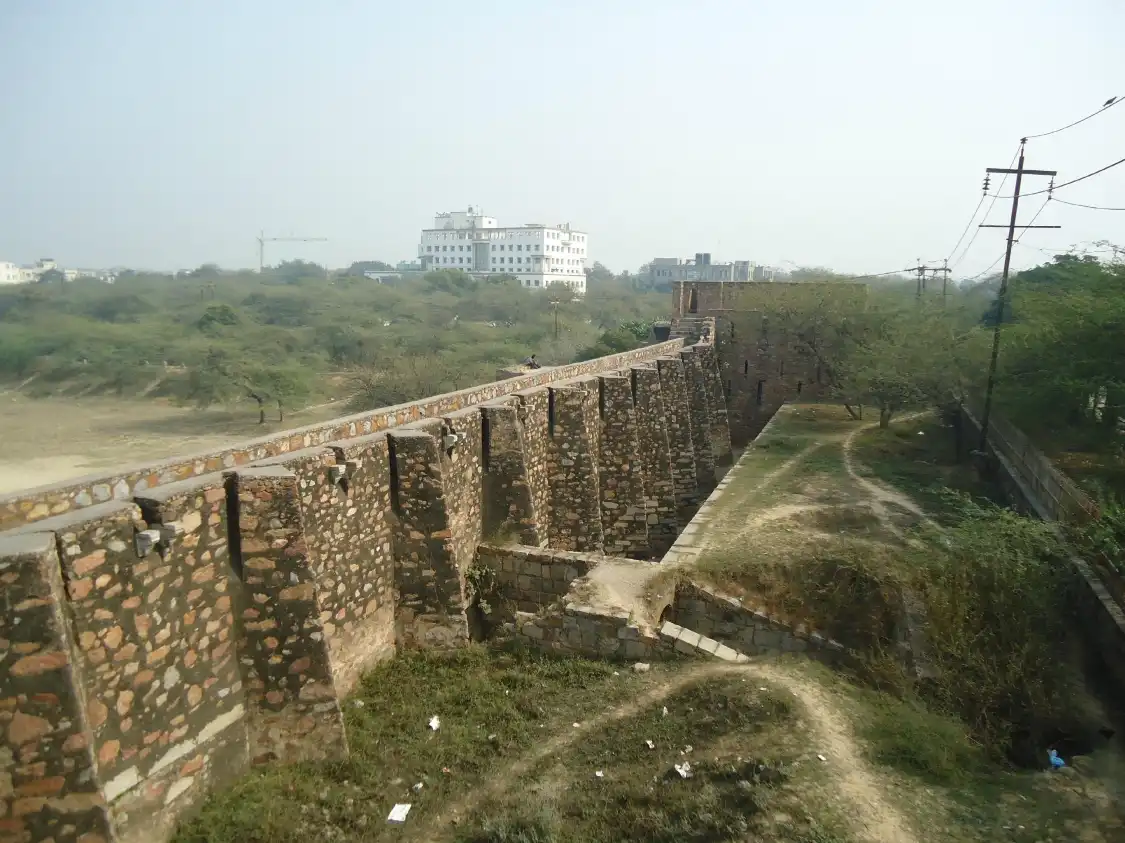 Hotels near Satpula