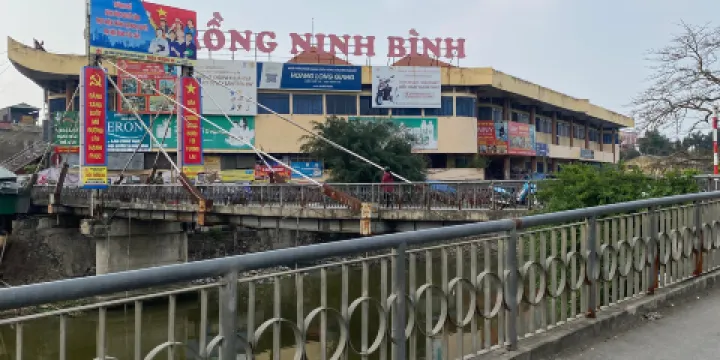 Rong Market Ninh Binh