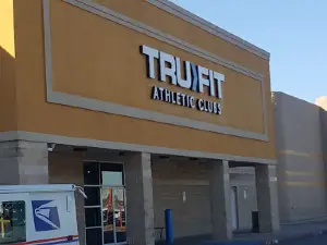 TruFit Athletic Clubs - Boca Chica