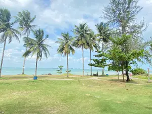 Pantai Tanjung Pinggir