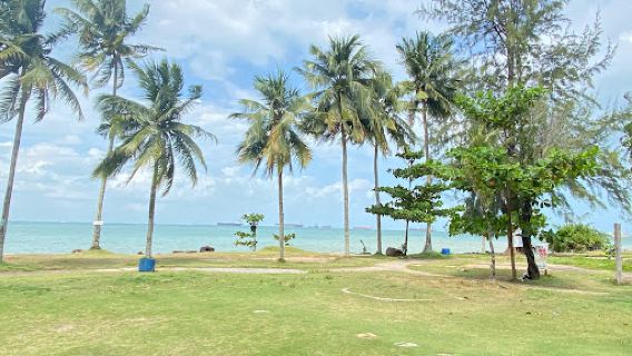 Pantai Tanjung Pinggir