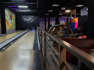 PEP UP SQUARE FUN ZONE