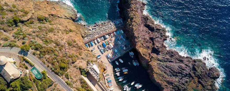 La Cueva Blanca | Tour in barca alle 5 terre, Stabilimento balneare