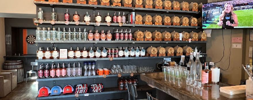 Mammoth Distilling Cocktail Lounge