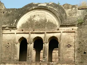 Bamhauri Kalan's Fort