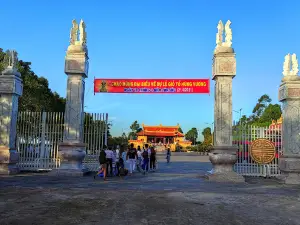 Đền thờ Vua Hùng