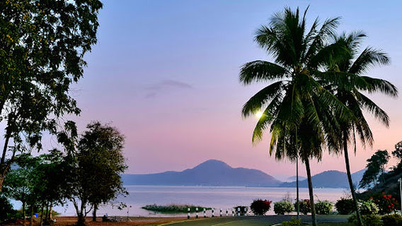 Srinakarin Dam Golf Course