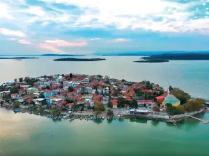 Ulubat Lake