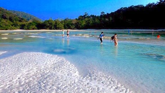 อ่าวไม้งาม Camping zone sabinatour kohsurin thailand