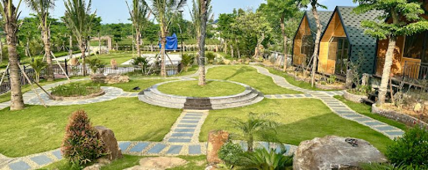Yellow Homestay