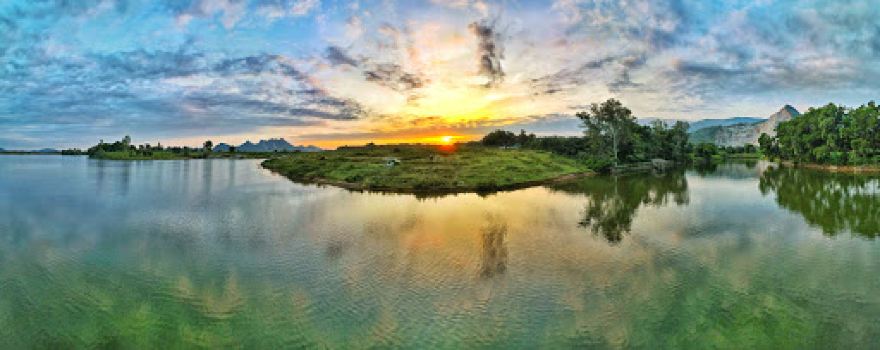 Dong Chanh Lake