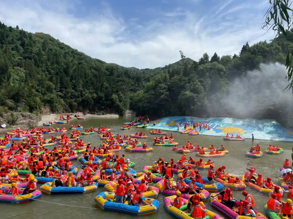 Changshou Mountain Rafting