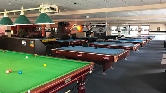 Time Out | Billard- & Dartcafé