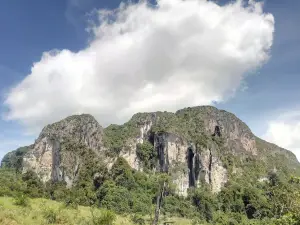 Wisata Goa Kong Beng