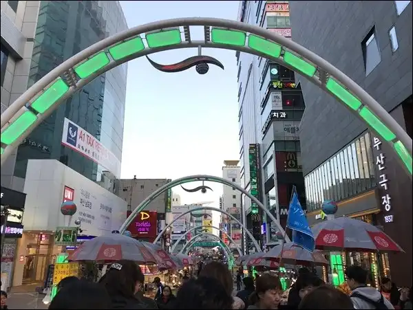 4_BIFF Square