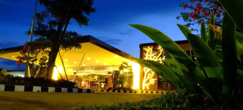 Hotels in Raya River