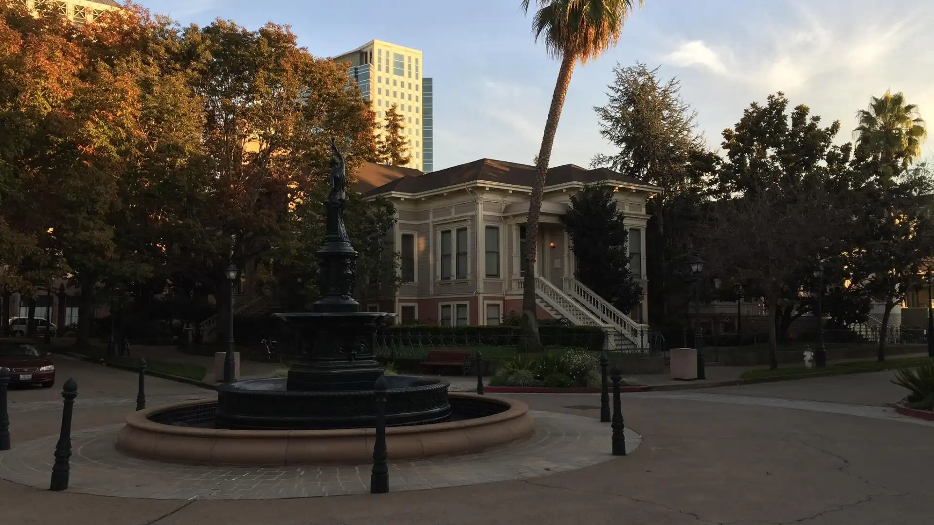 Hotels near Preservation Park