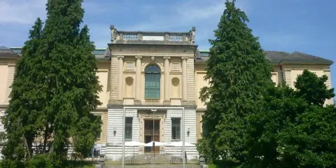 索洛圖恩美術館