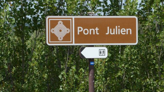 Pont Julien
