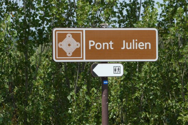 Pont Julien