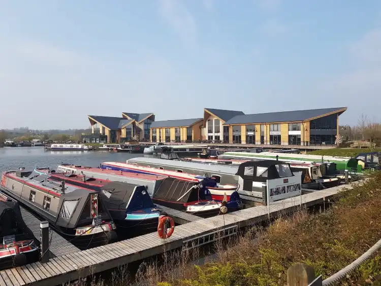 Hotels in Willington