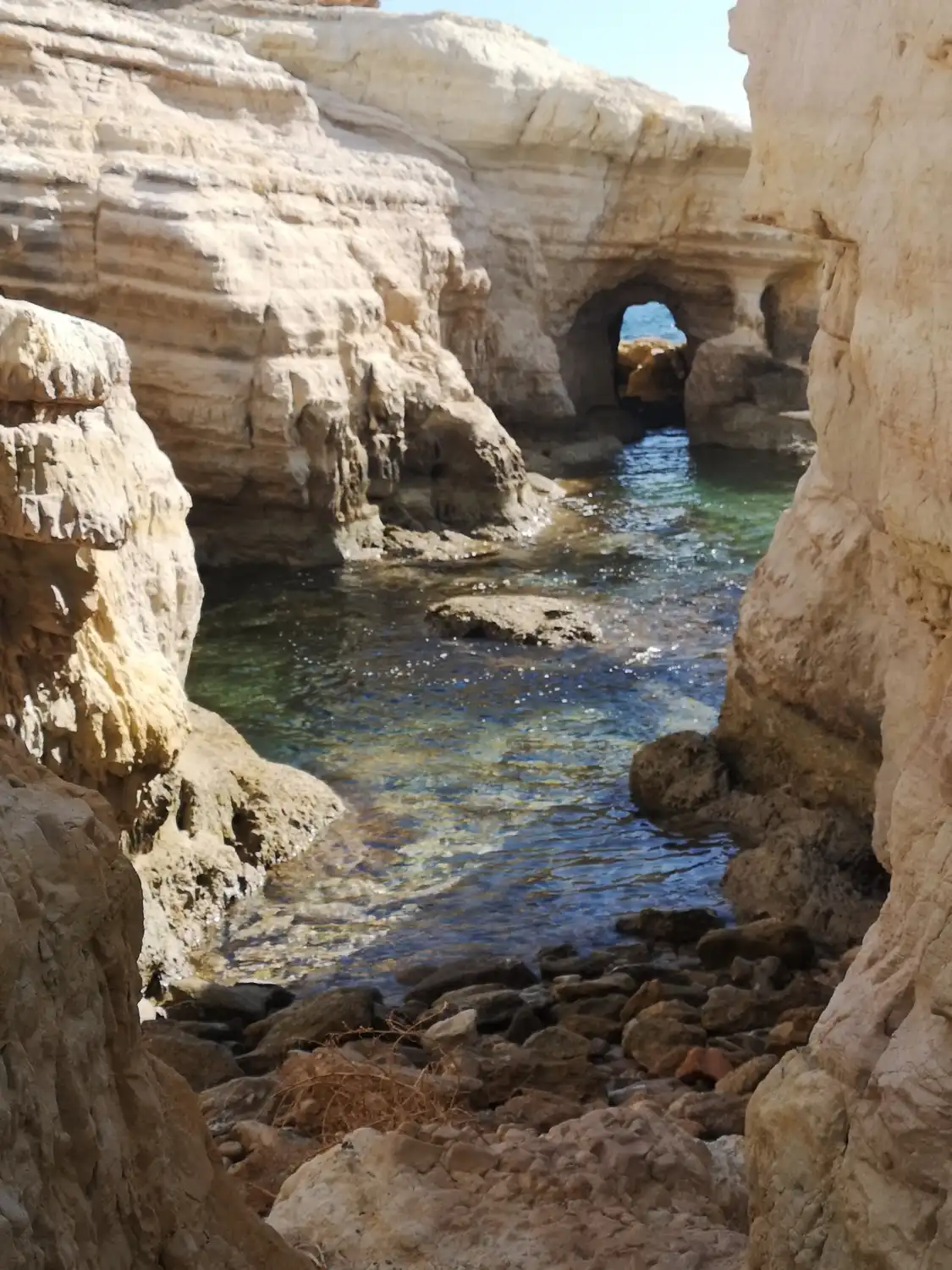 Hotels near Sea Caves