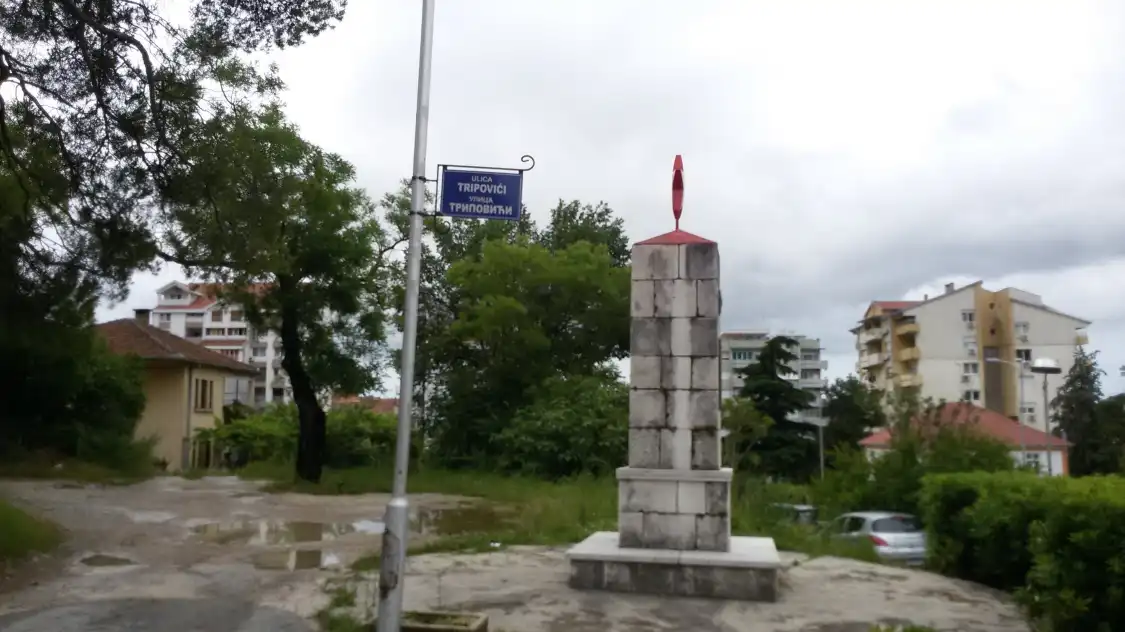 Hotels near ‪Spomenik i spomen ploča - Palim borcima NOR-a i žrtvama fašističkog terota‬