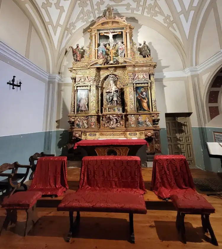 Hotels near Iglesia de San Cipriano
