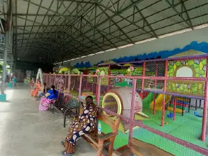 Hintha Yin Khwin