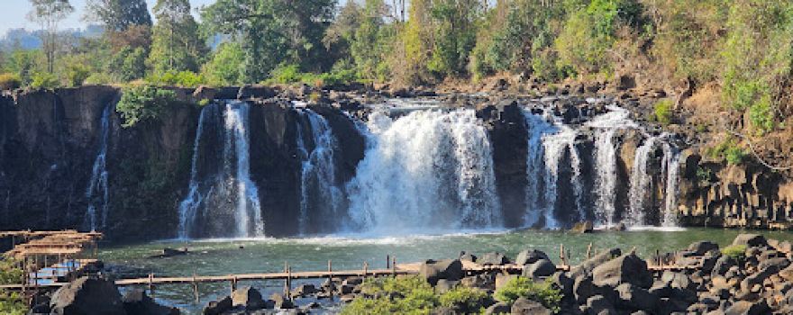 Tad Lo Waterfall