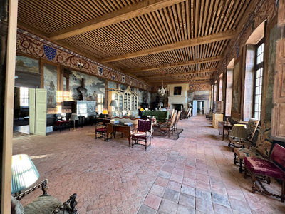 Ravel Castle