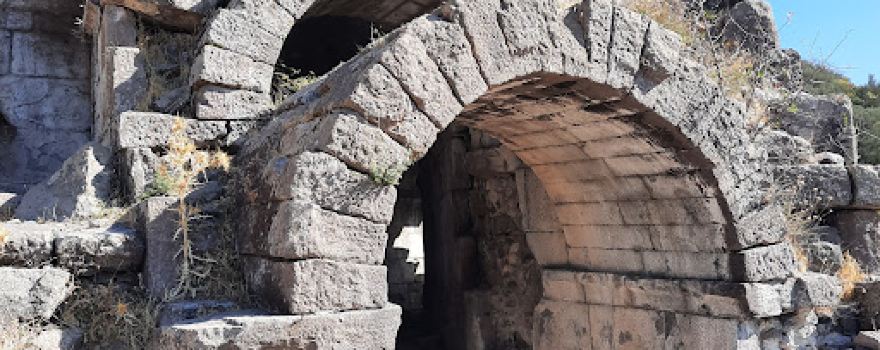 Aigai (Aeolis) Ancient City
