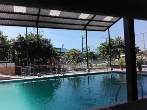 Polideportivo de Lourdes, Colon