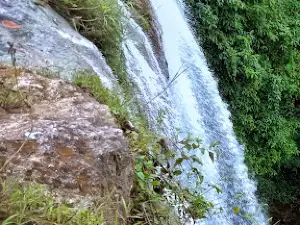 Air Terjun Ahatan