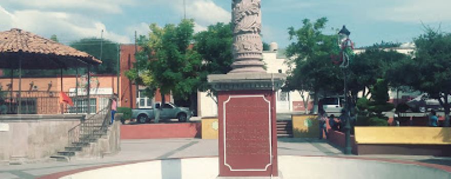 Héroes de la Revolución Garden
