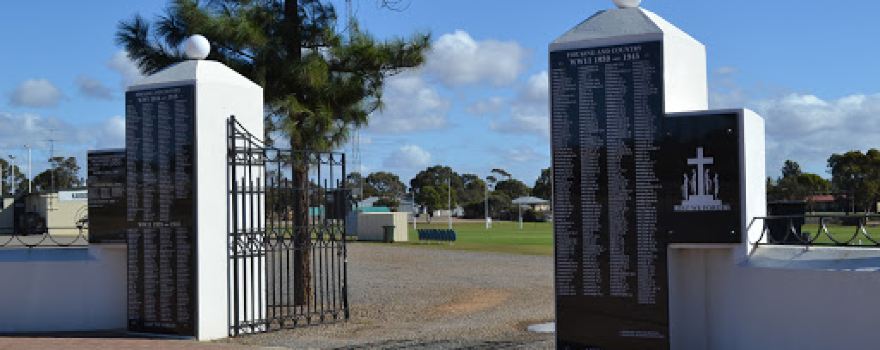Memorial Oval Gates