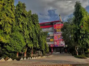 Company Bagh (Col. Safdar Shaheed Park)