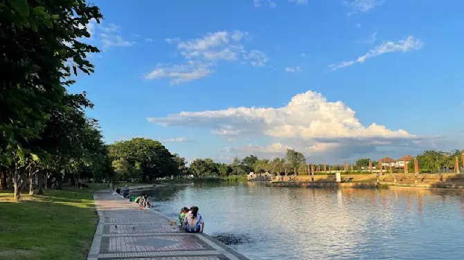 สวนเฉลิมพระเกียรติฯ