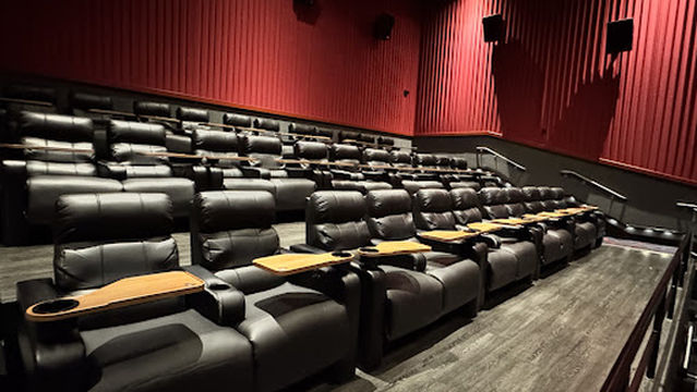 Regal Laurel Towne Centre