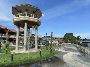 Lubok Antu Riverine Park