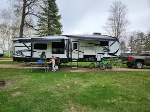 Pete's Retreat Family Campground