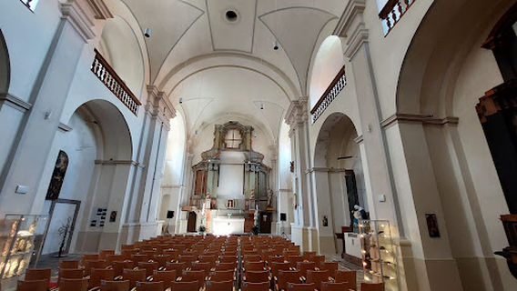 Klášter Ostrov - Posvátný okrsek