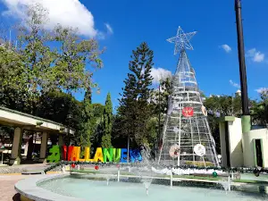 Villanueva Cortes Central Park