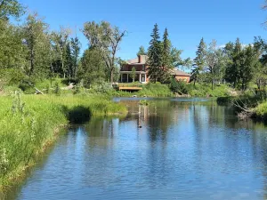 Inglewood Bird Sanctuary & Nature Centre