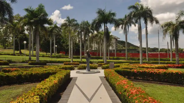 โรงแรมใกล้National Parliament House