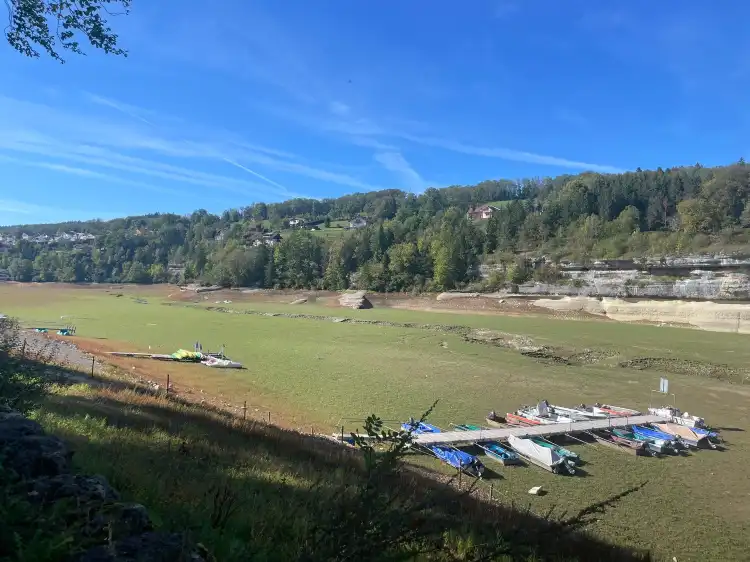 Hotels in Les Brenets