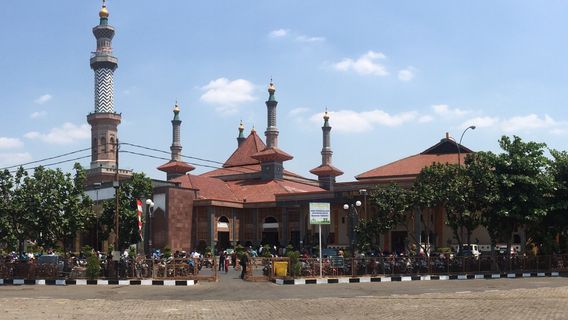 Alun Alun Kejaksan Cirebon