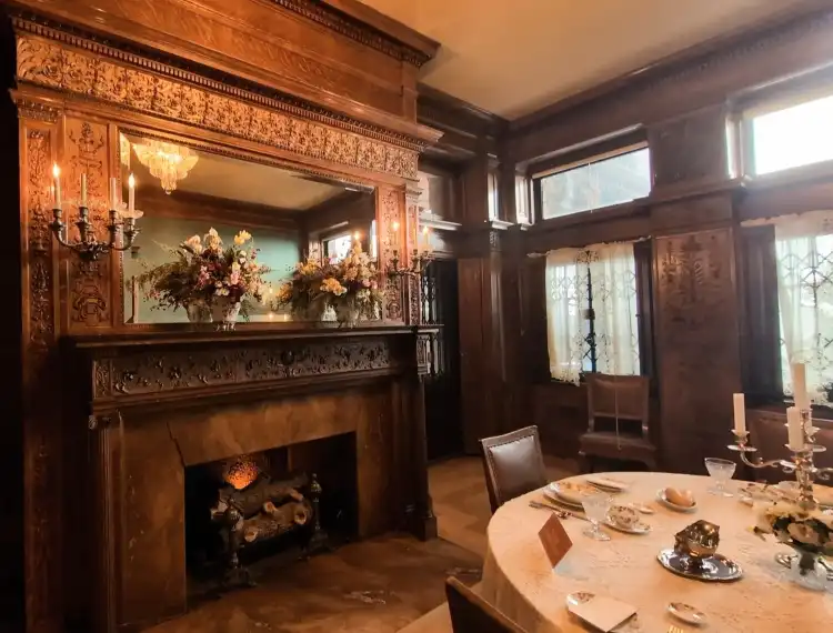Các khách sạn gần James J Hill House